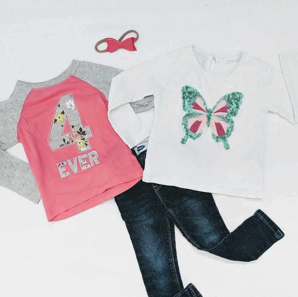 👯2 for $10 t-shirts - size 4T